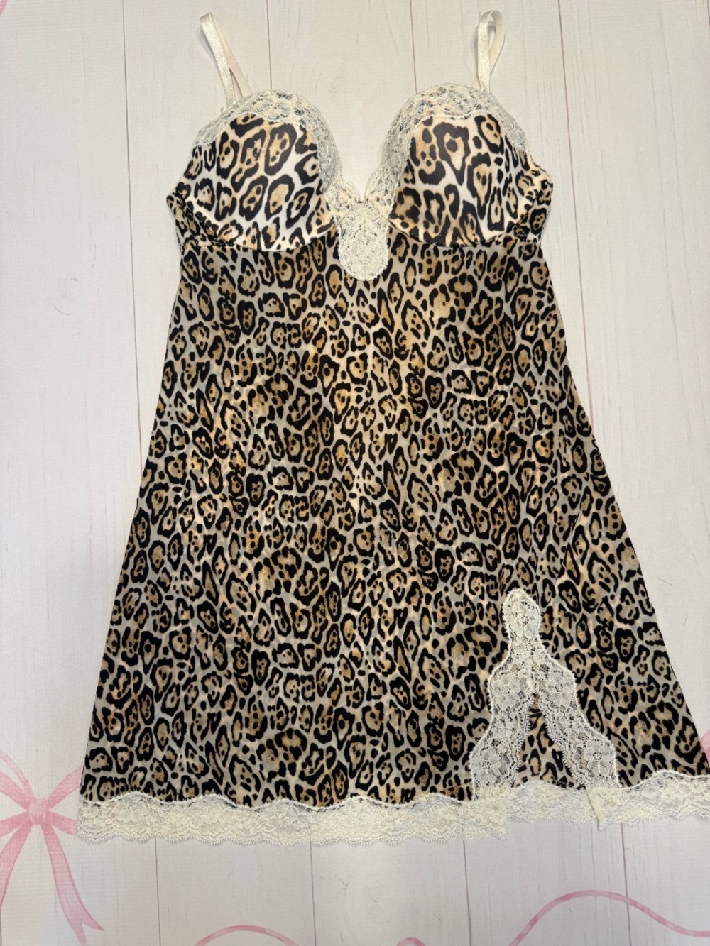 Y2K Victoria's Secret Chemise Leopard print Size 34C